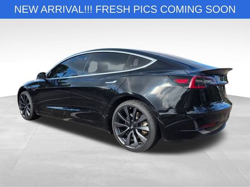 Used 2018 Tesla Model 3 Mid Range RWD image 5