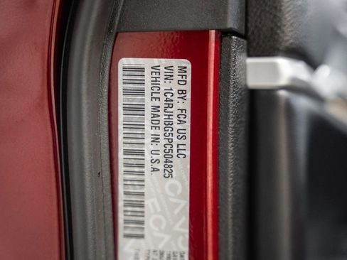 Certified 2023 Jeep Grand Cherokee Limited image 46