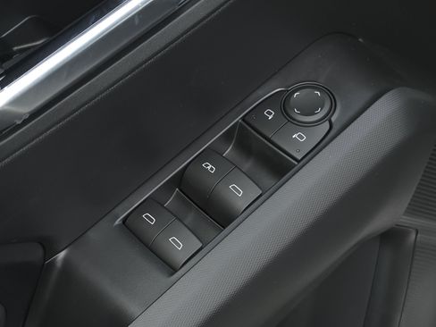 New 2026 GMC Canyon Elevation w/ Convenience Package RWD image 26