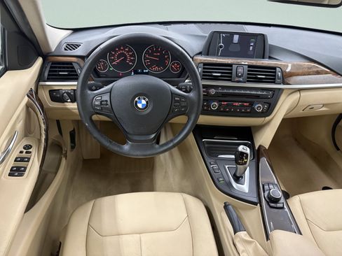 Used 2014 BMW 328i xDrive Wagon AWD/4WD image 9