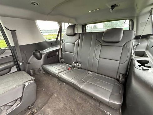 Used 2018 Chevrolet Suburban LT AWD/4WD image 17