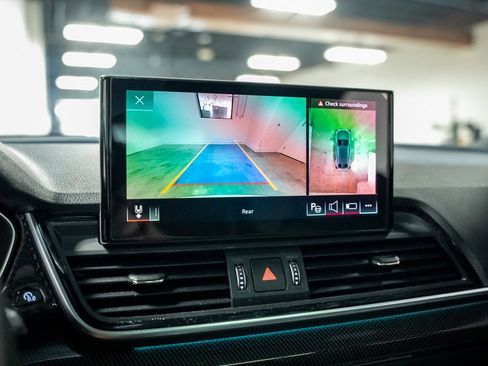 Used 2021 Audi SQ5 Prestige w/ Prestige Package image 52