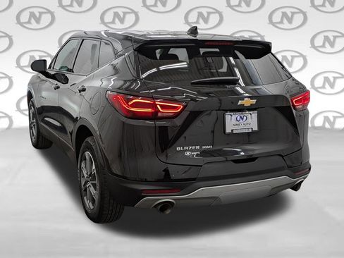 Used 2025 Chevrolet Blazer LT AWD/4WD image 22