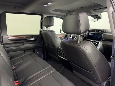 Used 2024 GMC Sierra 2500 Denali w/ Denali Reserve Package image 16