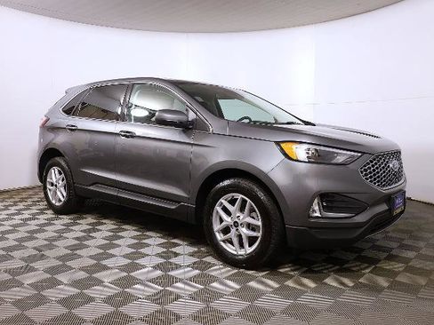 Certified 2024 Ford Edge SEL w/ Convenience Package AWD/4WD image 4