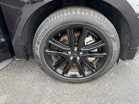 Certified 2024 Ford Edge ST-Line AWD/4WD image 25