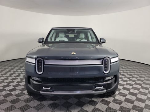 Used 2024 Rivian R1S Adventure AWD/4WD image 8