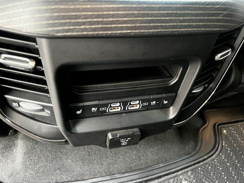 Used 2021 RAM 1500 Limited AWD/4WD image 25