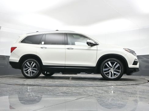 Used 2016 Honda Pilot Touring image 47