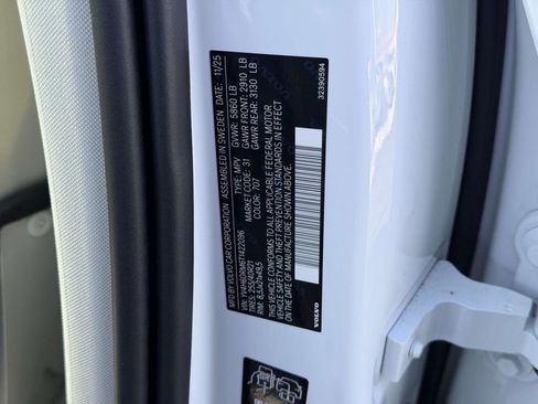 New 2026 Volvo XC60 T8 Ultra w/ Protection Package Premier image 25