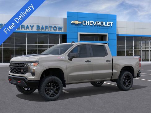 New 2026 Chevrolet Silverado 1500 Custom Trail Boss w/ LPO, Dark Essentials Package AWD/4WD image 2
