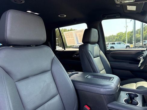 Used 2023 Chevrolet Tahoe LT w/ Luxury Package RWD image 11