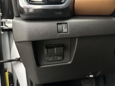 New 2026 GMC Canyon AT4 image 15