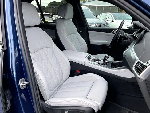 Certified 2023 BMW X5 xDrive45e w/ Luxury Seating Package image 8
