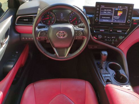 Used 2022 Toyota Camry XSE image 14