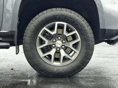 Used 2022 GMC Canyon AT4 w/ Trailering Package AWD/4WD image 8