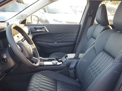 New 2026 Mitsubishi Outlander SEL image 24