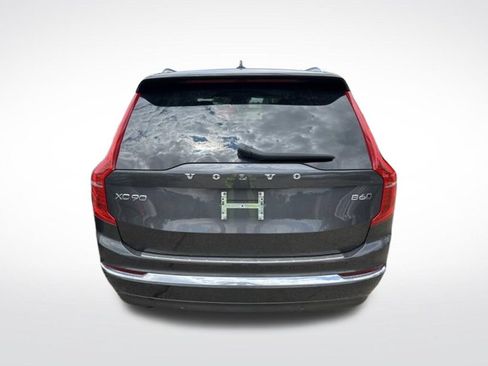 Used 2024 Volvo XC90 B6 Ultimate w/ Protection Package Premier AWD/4WD image 4