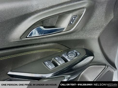 Used 2025 Chevrolet Trax ACTIV FWD image 17