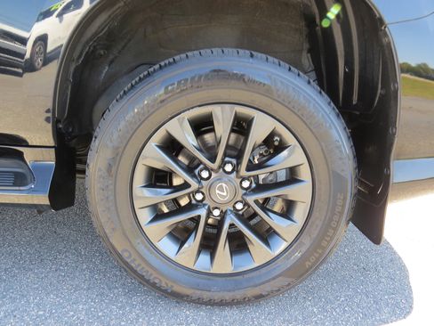 Used 2022 Lexus GX 460 Premium image 12