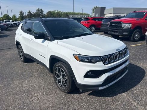 Used 2024 Jeep Compass Limited AWD/4WD image 5