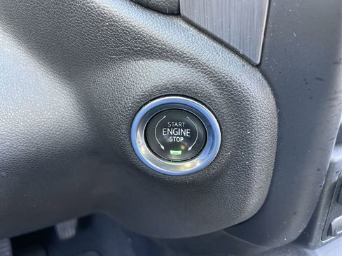 Used 2020 GMC Sierra 1500 Denali w/ Technology Package image 17