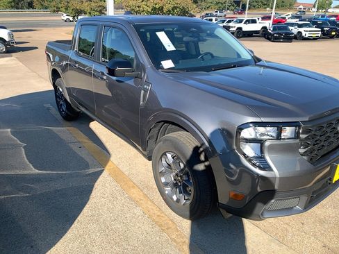 New 2025 Ford Maverick XLT w/ XLT Luxury Package image 10