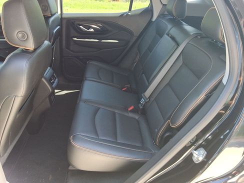 Used 2023 GMC Terrain AT4 AWD/4WD image 29