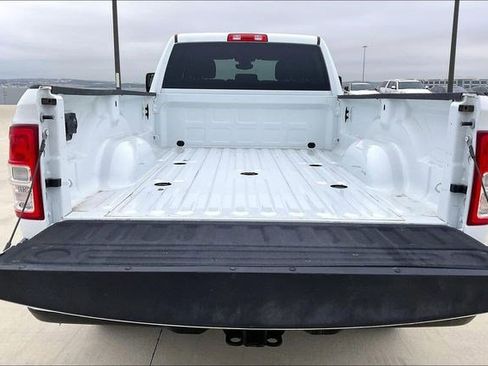 Used 2024 RAM 3500 Big Horn image 21