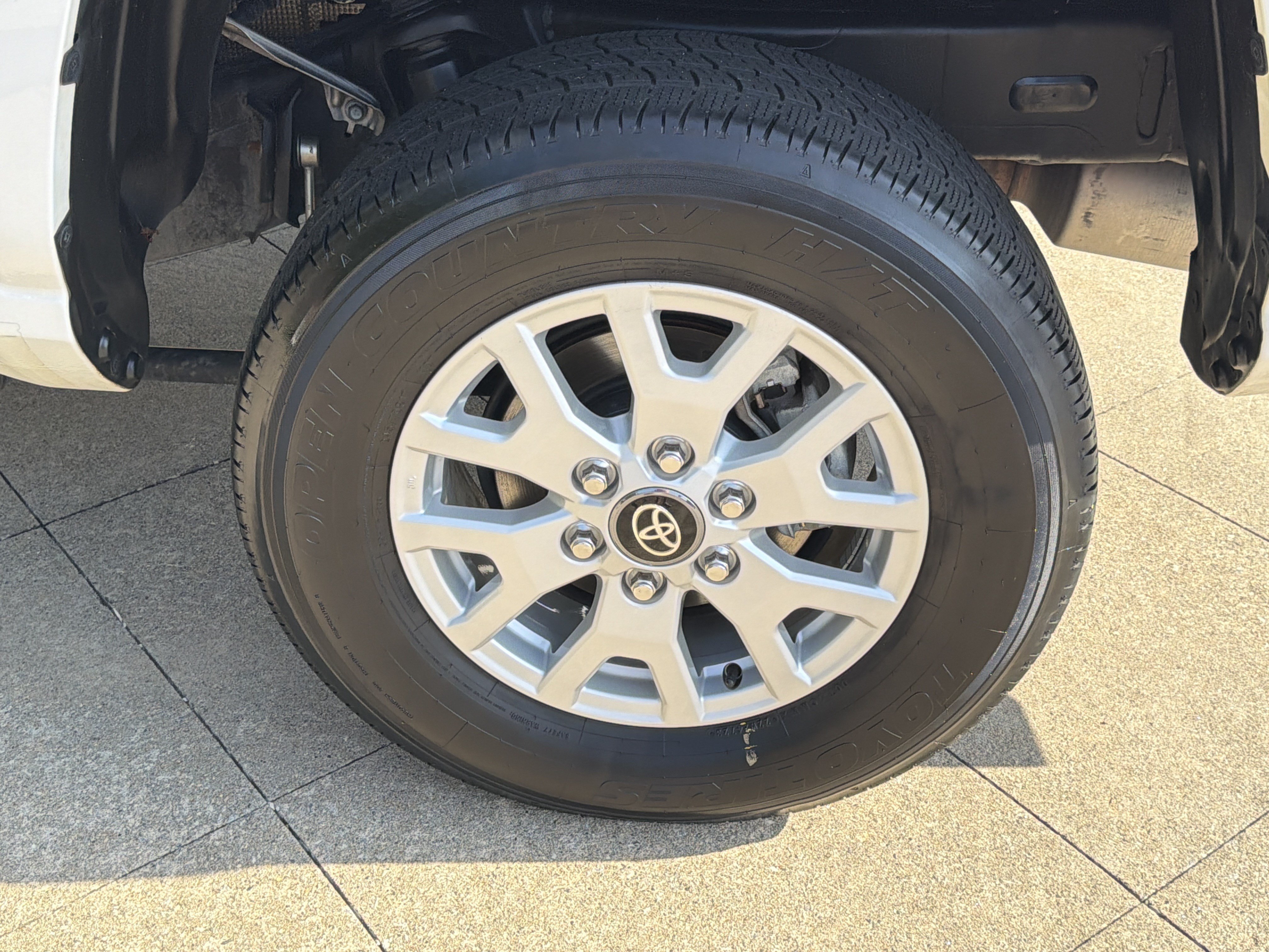 Used 2024 Toyota Tacoma SR5 RWD image 19