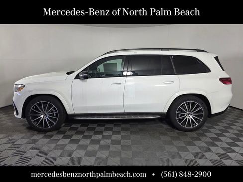 New 2026 Mercedes-Benz GLS 580 4MATIC image 3