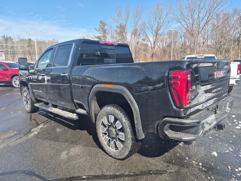 New 2026 GMC Sierra 2500 Denali w/ Denali Reserve Package AWD/4WD image 3