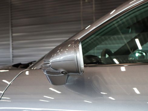 Used 2025 Porsche 911 Carrera 4 GTS image 31