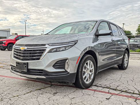 Used 2024 Chevrolet Equinox LT FWD image 3