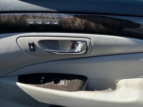 Used 2010 Lexus LS 460 image 13