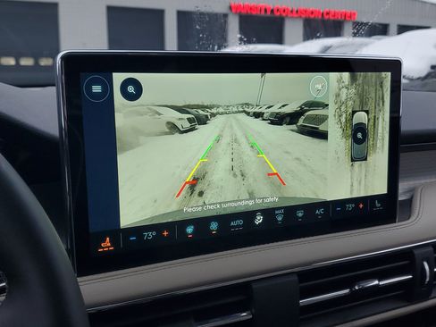 New 2026 Lincoln Corsair Premiere image 21