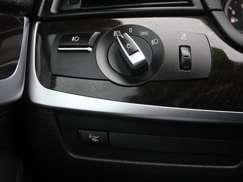 Used 2016 BMW 528i xDrive Sedan image 17