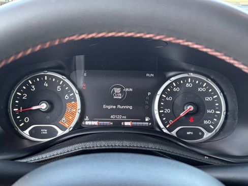 Used 2020 Jeep Renegade Trailhawk w/ LED Lighting Group AWD/4WD image 26