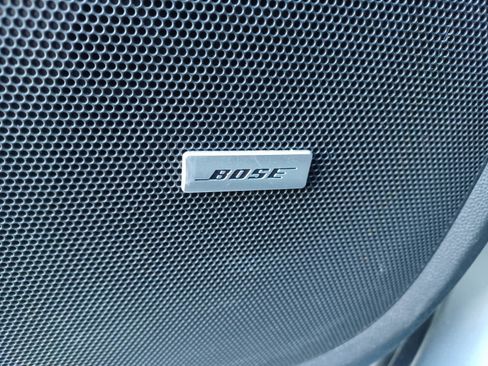 Used 2023 Chevrolet Traverse RS image 13