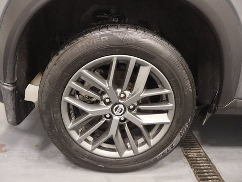 Used 2021 Nissan Rogue S image 25