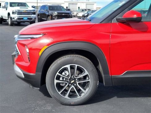 New 2026 Chevrolet TrailBlazer LT image 9