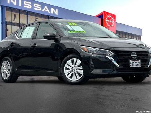 Certified 2025 Nissan Sentra S FWD image 1