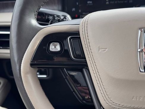 Used 2023 Lincoln Aviator Reserve w/ Class IV Trailer Tow Package image 10