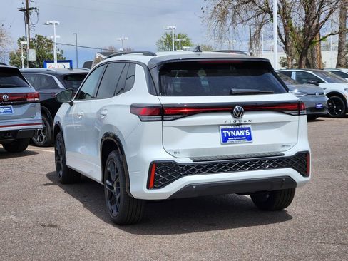 New 2026 Volkswagen Tiguan SE R-Line AWD/4WD image 5
