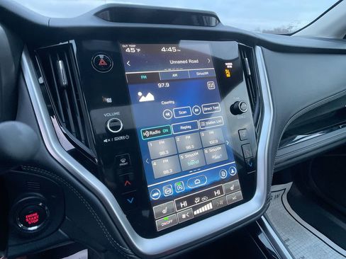 Used 2025 Subaru Outback Limited image 17