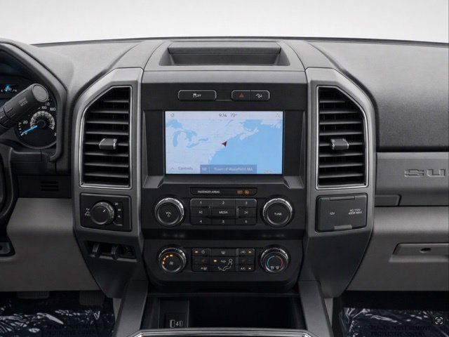 Used 2021 Ford F350 XLT w/ XLT Premium Package AWD/4WD image 14