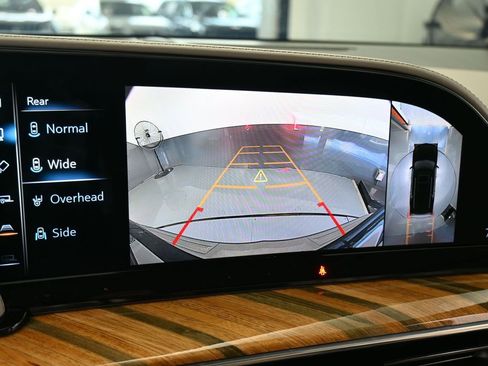 Used 2021 Cadillac Escalade Sport Platinum w/ LPO, ONYX Package image 27