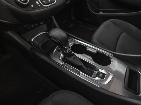 Used 2024 Chevrolet Malibu LT image 17