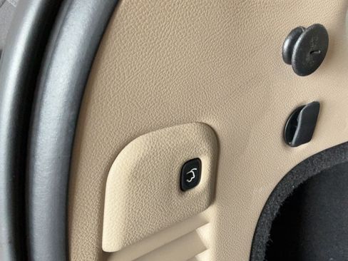 Used 2020 Jeep Grand Cherokee Limited RWD image 32
