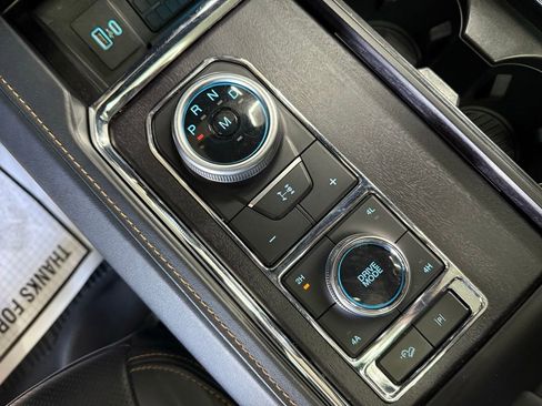 Certified 2023 Ford Expedition Platinum image 38